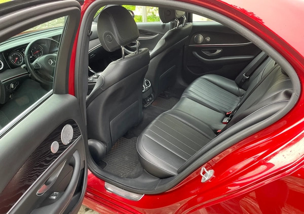 Mercedes-Benz Klasa E cena 119000 przebieg: 60652, rok produkcji 2016 z Stawiszyn małe 191